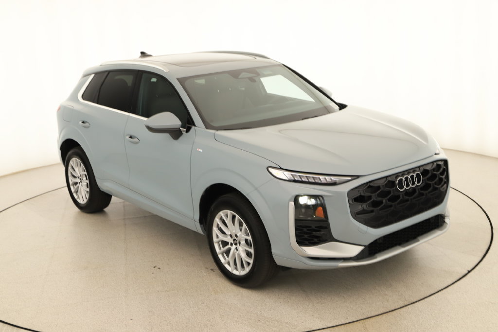 New 2026 Audi Q3 quattro 2.0T AWD/4WD image 32