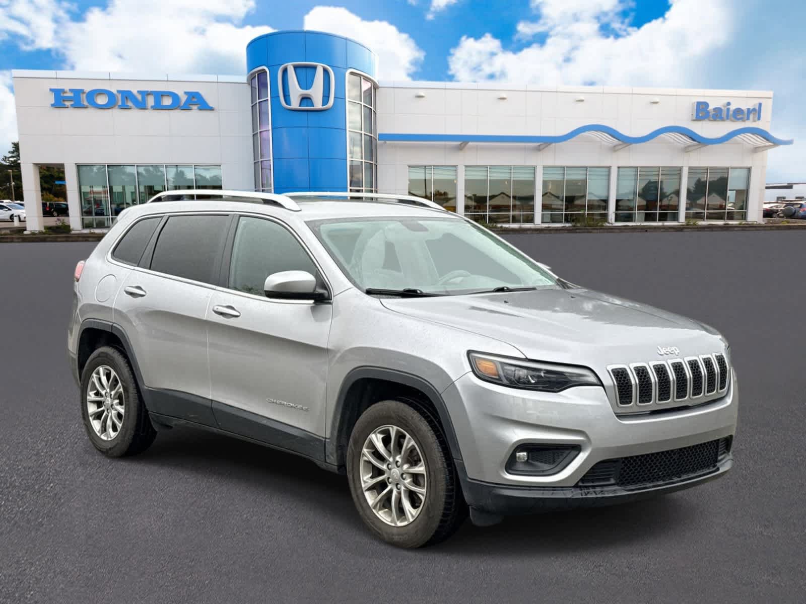 Used 2020 Jeep Cherokee Latitude Plus w/ Cold Weather Group AWD/4WD image 7