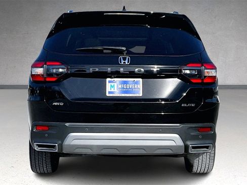 Used 2023 Honda Pilot Elite image 5