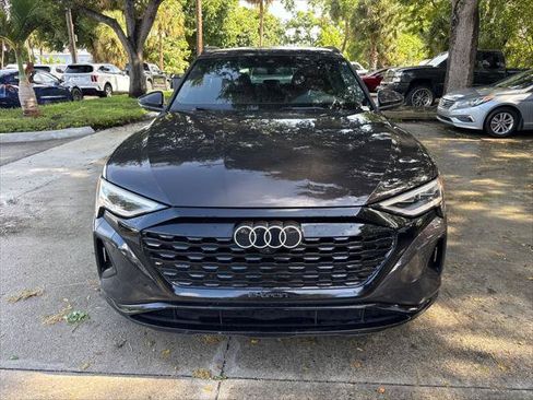 Used 2024 Audi Q8 e-tron Premium Plus w/ Premium Plus Package AWD/4WD image 3