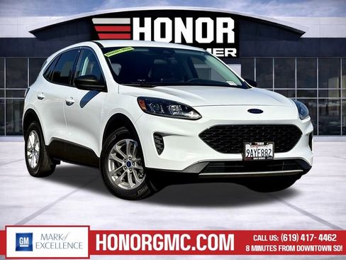 Used 2022 Ford Escape SE FWD image 1