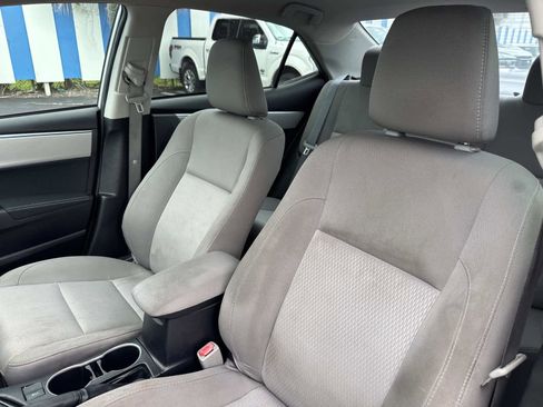 Used 2015 Toyota Corolla LE image 19