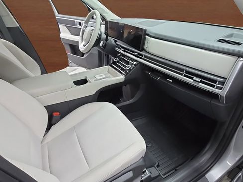 New 2026 Hyundai Santa Fe SE FWD image 19