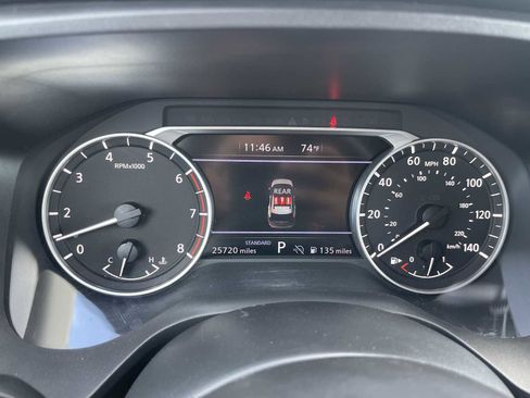 Used 2024 Nissan Rogue S image 10