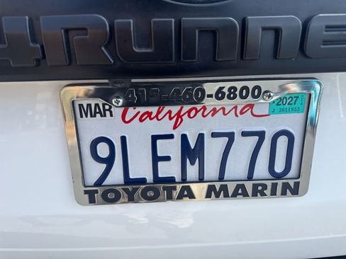 Certified 2024 Toyota 4Runner TRD Off-Road Premium image 32