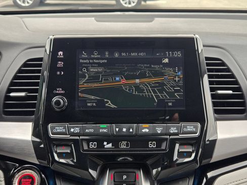 Used 2024 Honda Odyssey Touring image 16