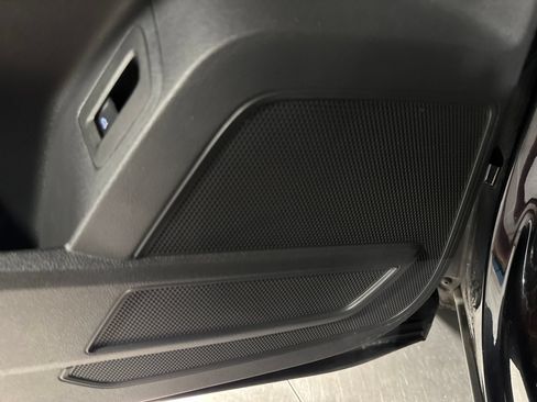 Used 2019 Volkswagen Atlas SEL R-Line AWD/4WD image 17
