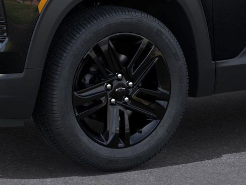 New 2026 Chevrolet TrailBlazer LT w/ Midnight Edition AWD/4WD image 9