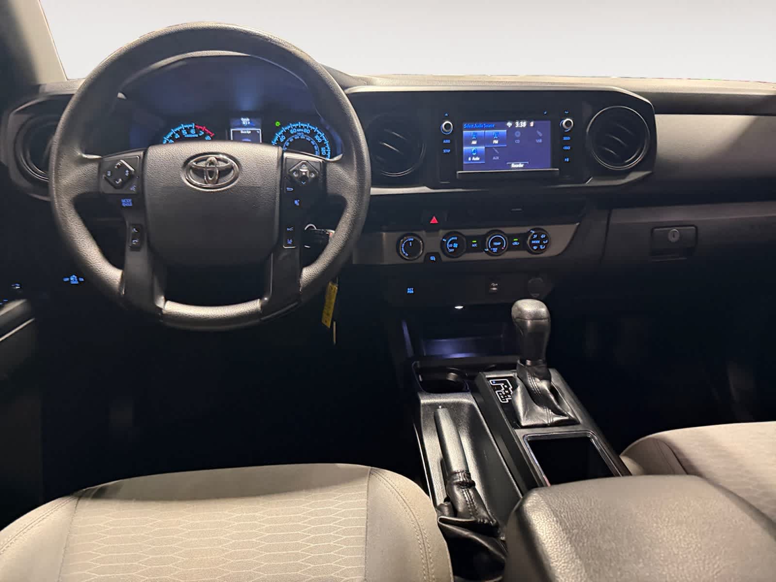 Used 2018 Toyota Tacoma SR w/ SR Convenience Package AWD/4WD image 11