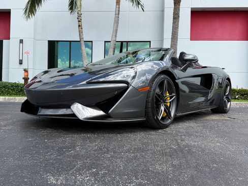Used 2019 McLaren 570S image 10