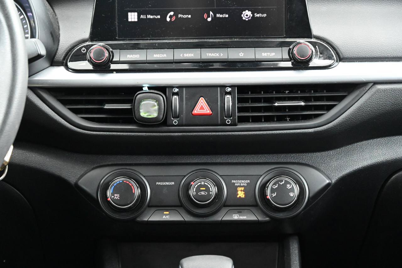Used 2023 Kia Forte LXS w/ LXS Technology Package FWD image 25
