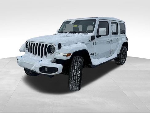 Used 2022 Jeep Wrangler Unlimited Sahara image 3