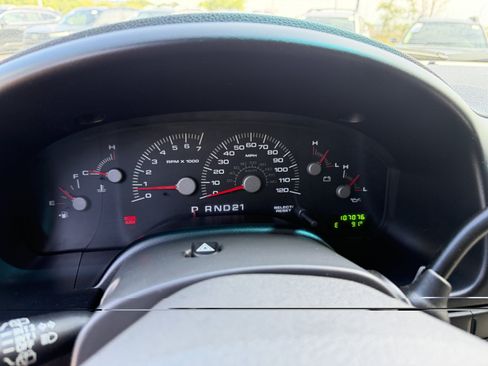 Used 2003 Ford Expedition XLT AWD/4WD image 4