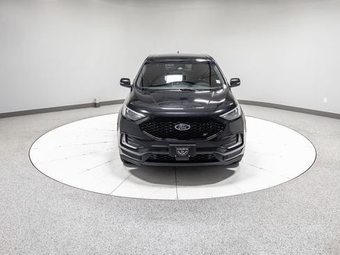 Used 2020 Ford Edge ST w/ Cold Weather Package AWD/4WD image 28