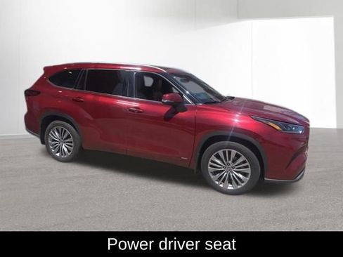 Used 2022 Toyota Highlander Platinum AWD/4WD image 8
