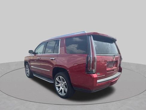 Used 2015 Cadillac Escalade Luxury AWD/4WD image 3