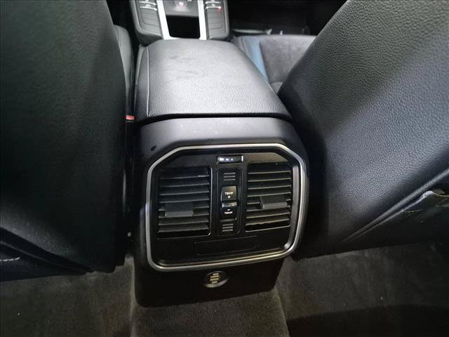 Used 2019 Porsche Macan AWD/4WD image 18