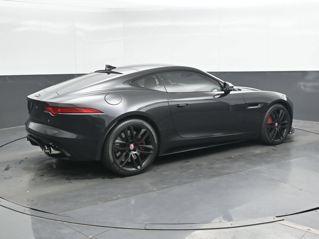 Used 2015 Jaguar F-TYPE R RWD image 2