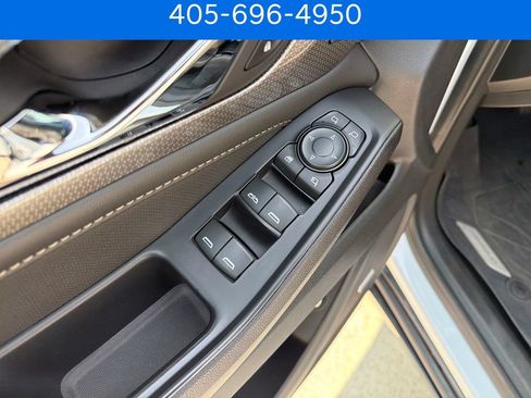 Used 2022 Chevrolet Traverse Premier w/ Redline Edition FWD image 14