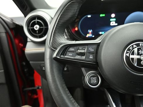 Used 2024 Alfa Romeo Tonale Ti image 17