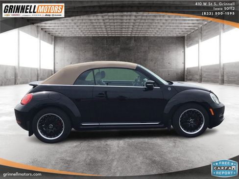 Used 2013 Volkswagen Beetle TDI FWD image 4