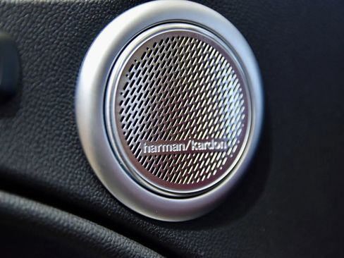 Used 2022 Alfa Romeo Stelvio Veloce AWD/4WD image 13