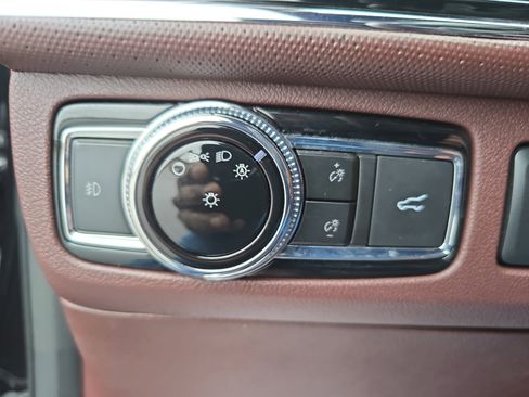 Used 2021 Lincoln Navigator L Black Label w/ Cargo Convenience Package image 25