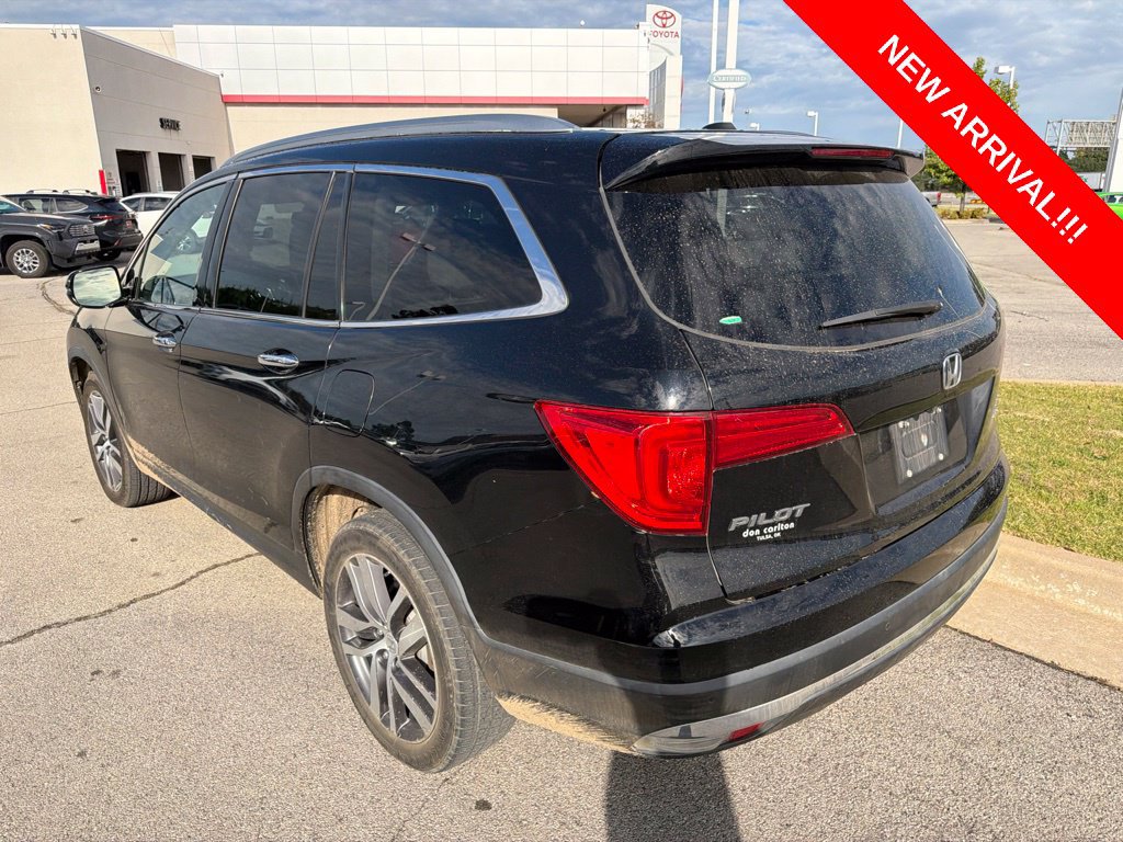 Used 2017 Honda Pilot Touring image 6