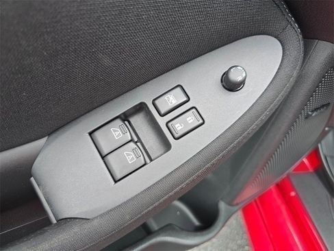 Used 2019 Nissan 370Z w/ Sport Package image 15