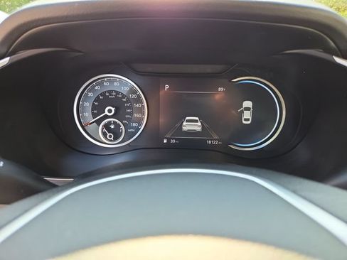 Used 2023 Genesis G70 2.0T RWD image 15