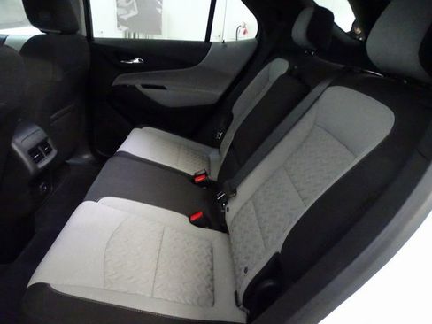 Certified 2022 Chevrolet Equinox LS w/ LS Convenience Package image 4