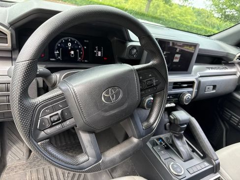 Used 2024 Toyota Tacoma SR5 RWD image 9