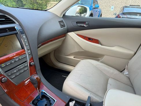 Used 2011 Lexus ES 350 FWD image 12