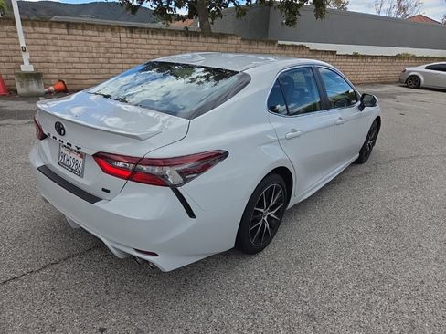 Used 2024 Toyota Camry SE FWD image 5
