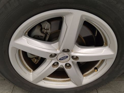 Used 2019 Ford Explorer XLT FWD image 31