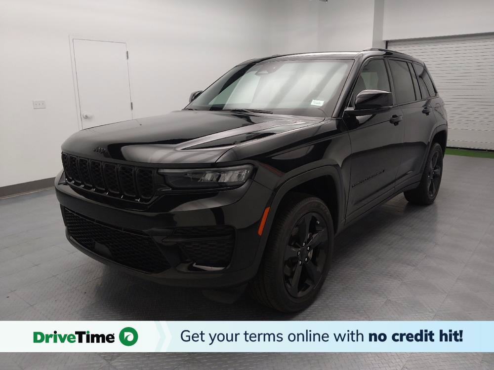 Used 2023 Jeep Grand Cherokee Altitude AWD/4WD image 1
