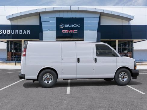 New 2026 GMC Savana 2500 w/ Driver Convenience Package RWD image 5