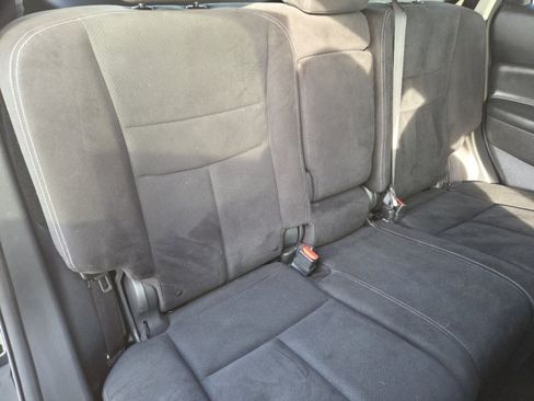 Used 2017 Nissan Murano SV image 22