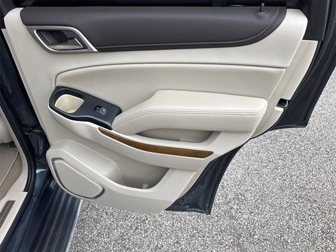 Used 2019 GMC Yukon Denali w/ Open Road Package image 16