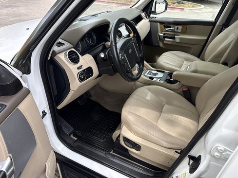 Used 2016 Land Rover LR4 AWD/4WD image 16