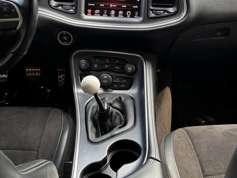 Used 2016 Dodge Challenger R/T Scat Pack RWD image 20