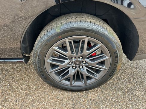 New 2025 Ford Expedition Platinum w/ Stealth Performance Package image 10