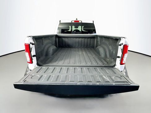 Used 2019 RAM 1500 Big Horn AWD/4WD image 25