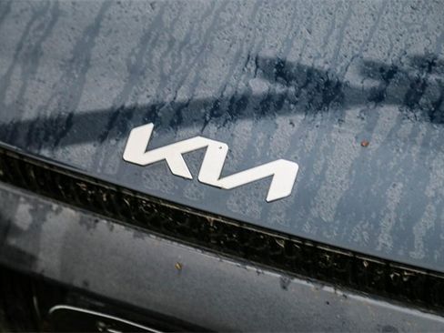 Certified 2024 Kia EV6 Light image 4