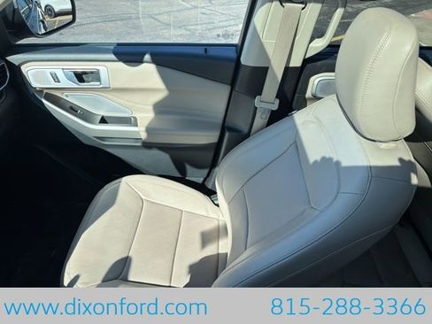 Used 2022 Ford Explorer Limited w/ Limited Technology Package AWD/4WD image 23