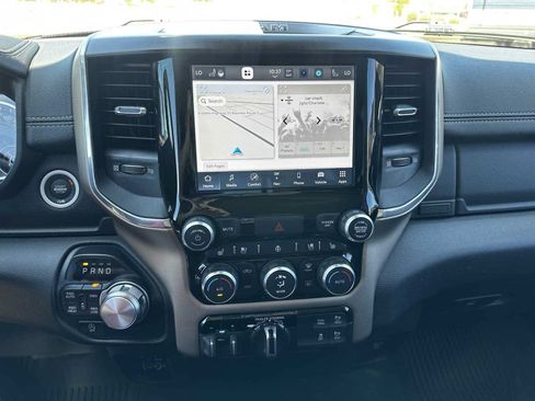 Used 2022 RAM 1500 Laramie AWD/4WD image 17