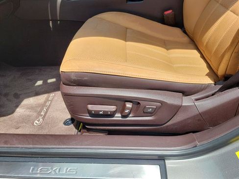 Used 2016 Lexus ES 350 w/ Luxury Package w/Wood Trim FWD image 30
