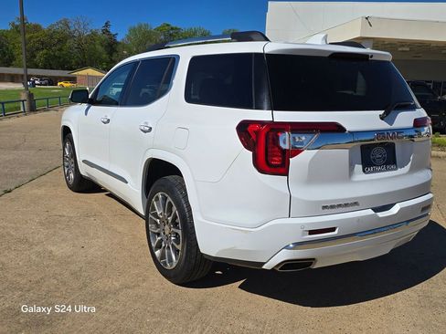 Used 2023 GMC Acadia Denali FWD image 3