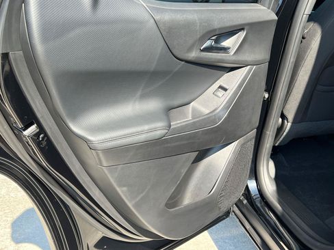 Used 2026 Chevrolet Equinox LT FWD image 21