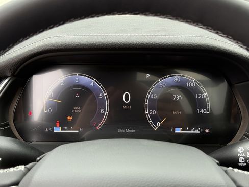 New 2025 Jeep Grand Cherokee Limited w/ Black Appearance Package image 16